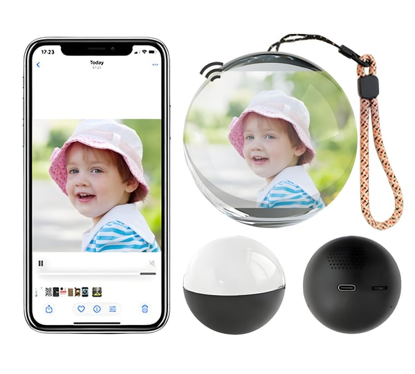 The Glowing Memory Keeper