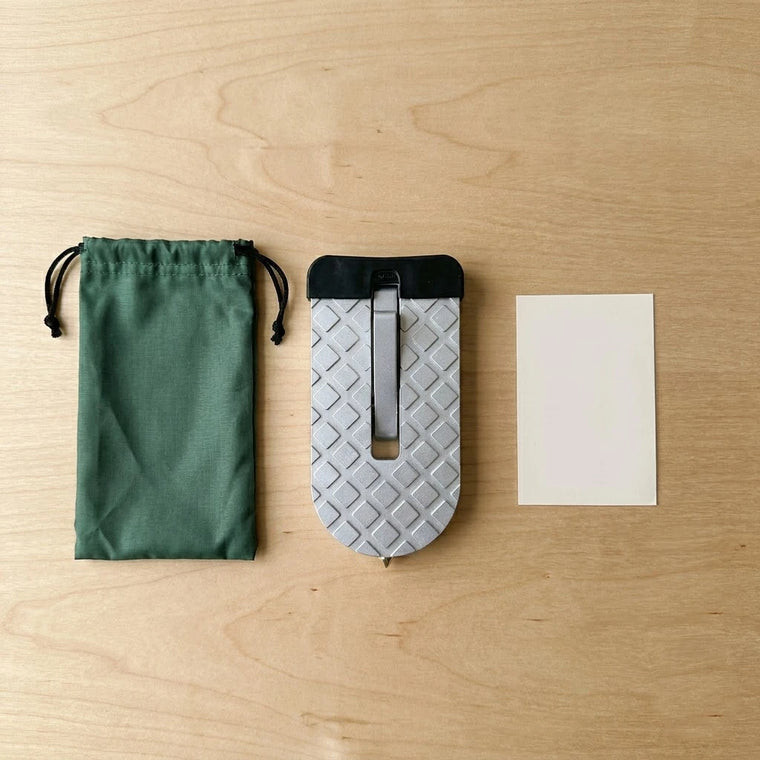 BOLTHUT car door step with storage pouch and quick-start card