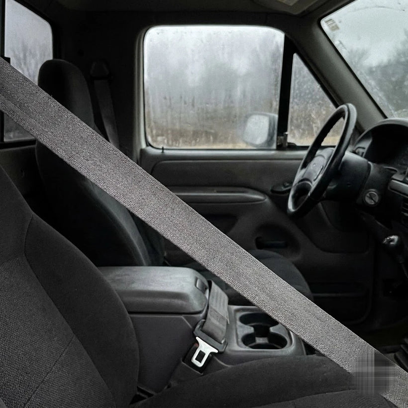 Jammed car door with a locked seatbelt after a stop