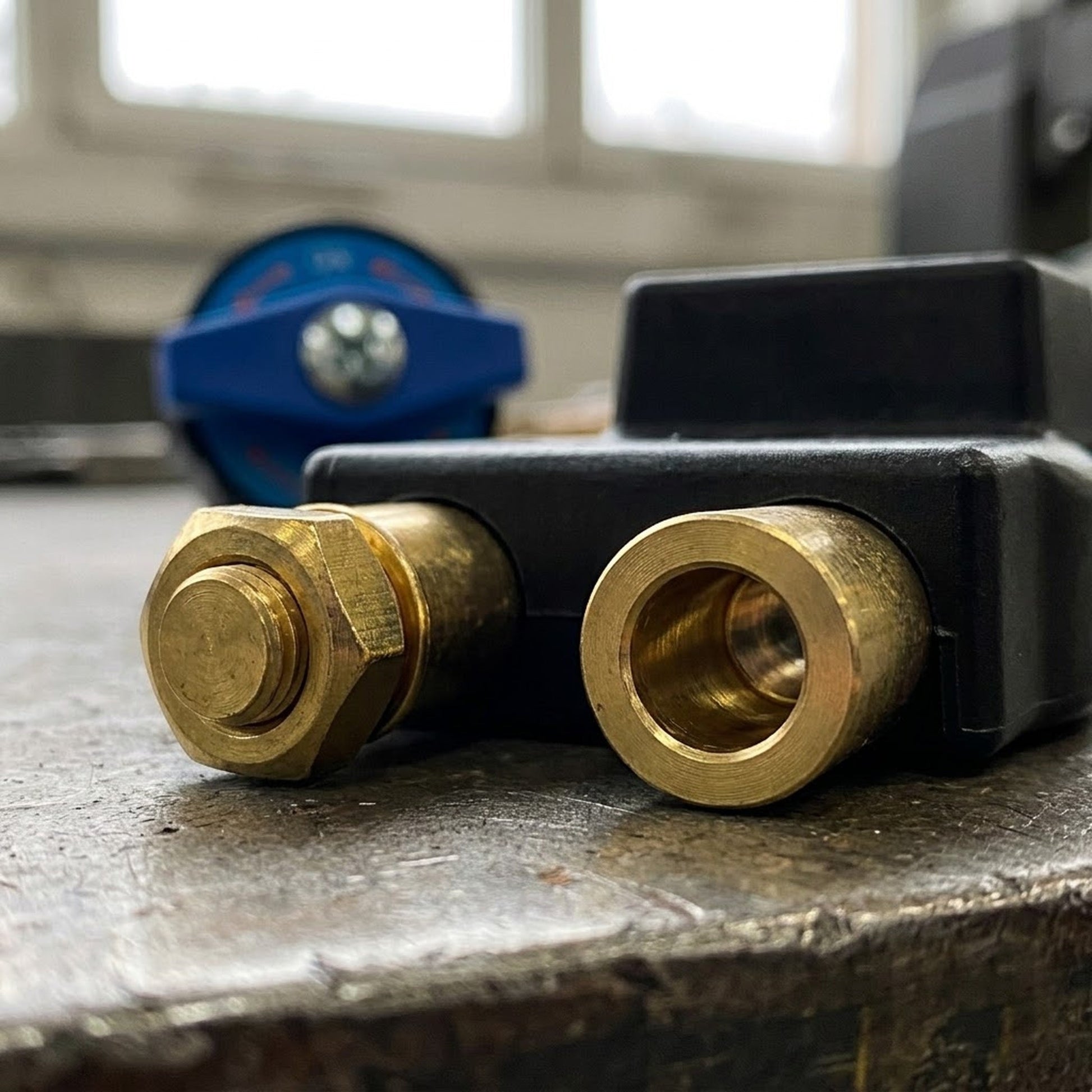 BOLTHUT Battery Disconnect Switch | BOLTHUT